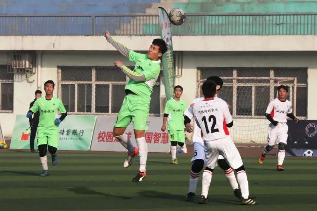 官宣：爵士正式签下米尔斯 合同为1年330万